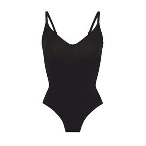 SKIMS Seamless Sculpt Thong Bodysuit (NWOT)